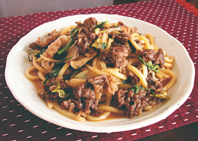牛肉たっぷりすき焼きうどん