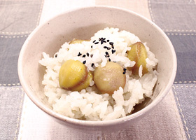 秋のきらめきメニュー　栗ご飯