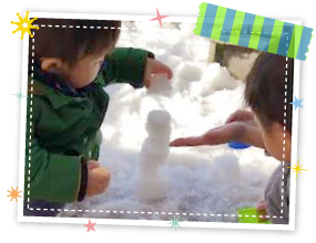 雪遊びの1コマ